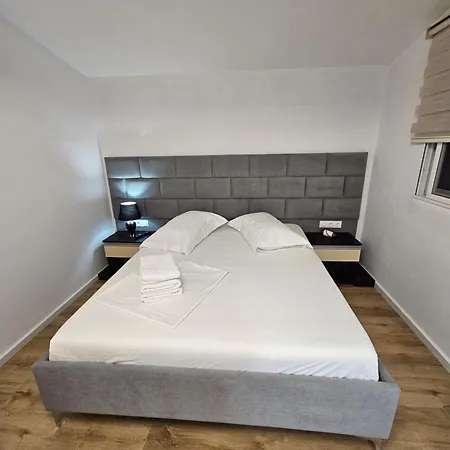 Dalina * Sarandë