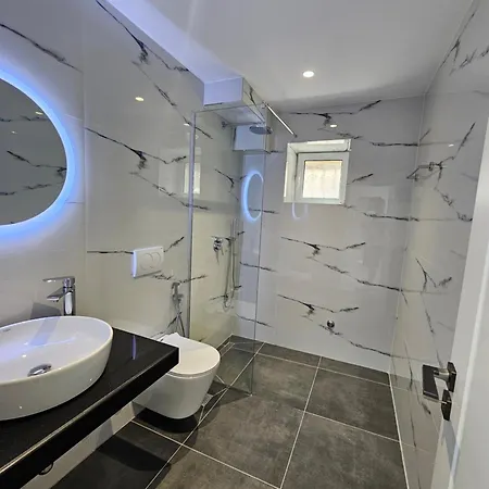 Dalina Apartament *
